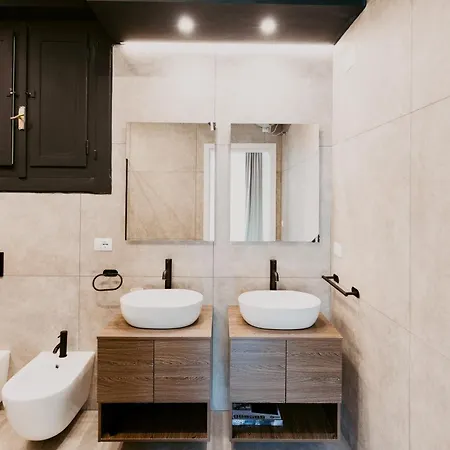 Manzoni Palace 900 Apartamento