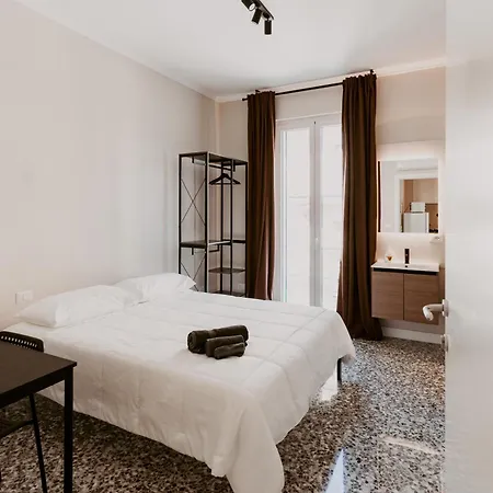 Manzoni Palace 900 Apartamento *